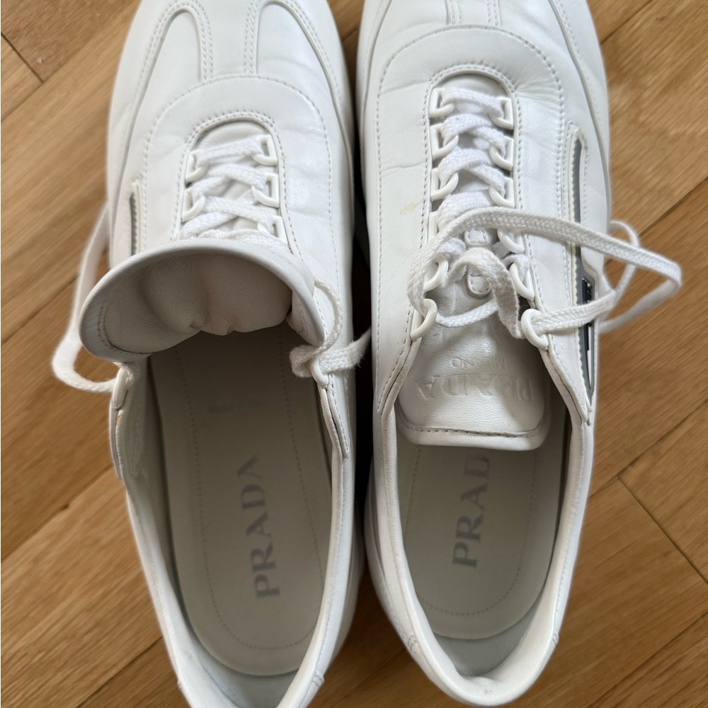 Prada White Leather Men's Low-Top Sneakers with Black Logo Detail - Picture 8 of 10